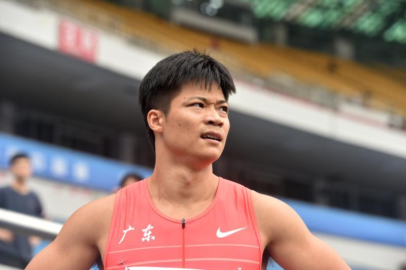 电竞博彩平台及app推荐-曼联在比赛中受伤退赛，苏炳添主帅表示担忧